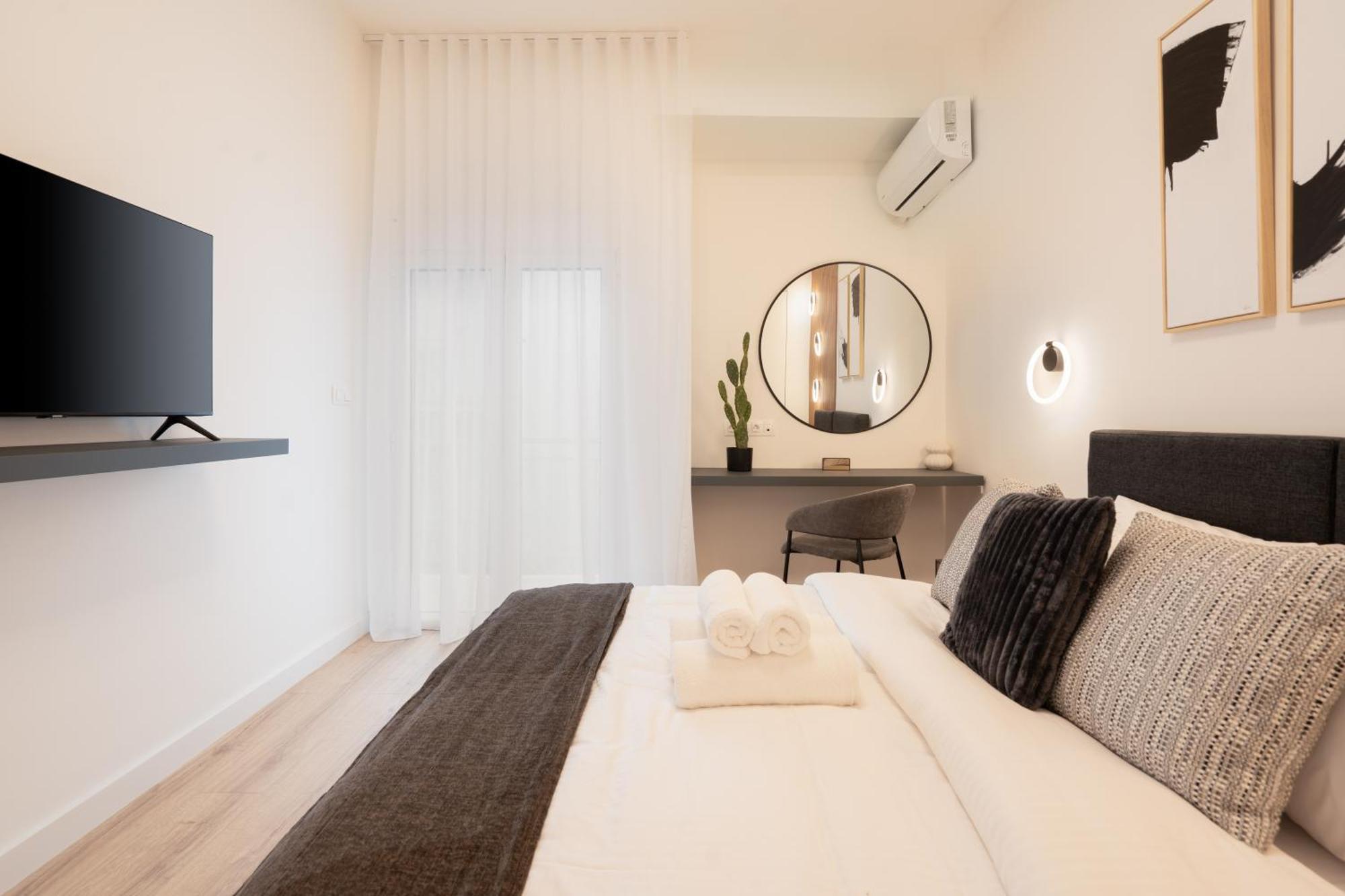 Exclusive And Deluxe In Athene